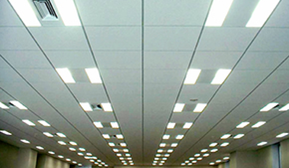 建設資機材・建設工事